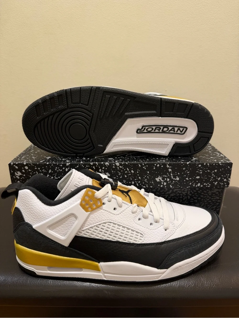 NIB Men Nike Jordan Spizike Low FQ1759 108 White/Metallic Gold/Black